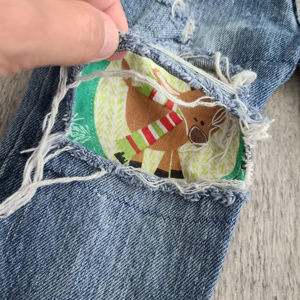 🏷 3/$15 or 5/$20 The Children's Place baby Christmas blue jeans size 18-24M